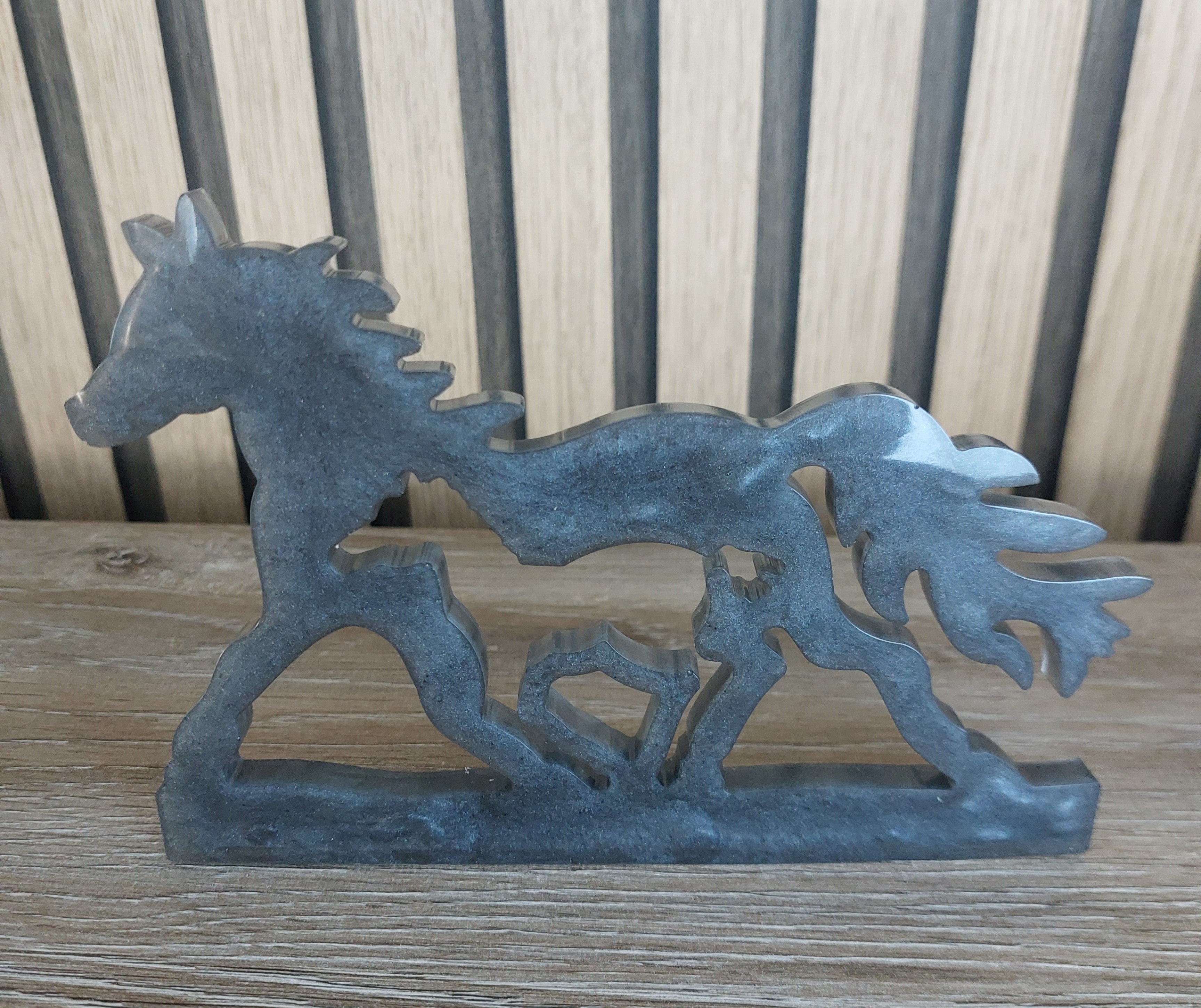 Shimmering Stallion – Artistiek