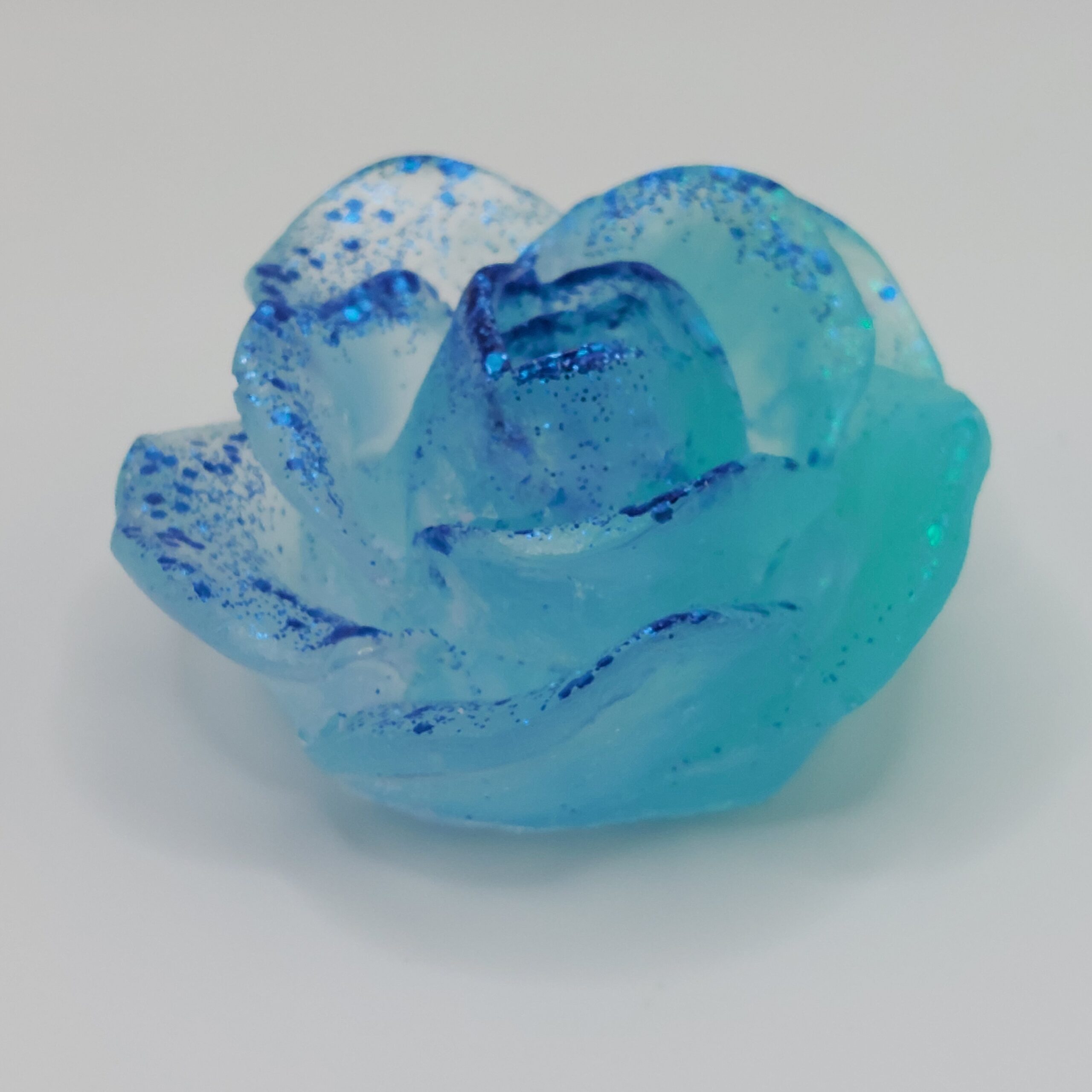 Epoxyroos in Blauwglitter